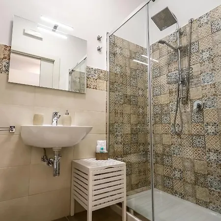 Domus Le Nereidi 4* 兰佩杜萨