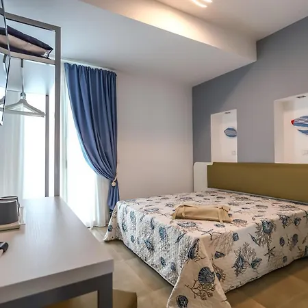Domus Le Nereidi Bed & Breakfast