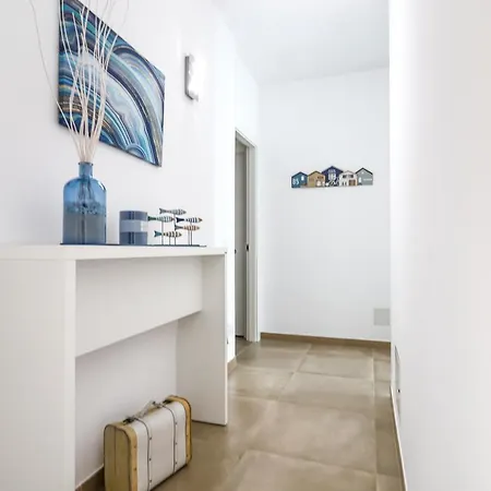 Domus Le Nereidi Bed & Breakfast
